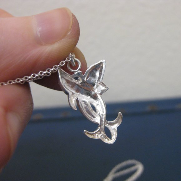 Stunning 925 Sterling Fire Blue Heart And Key Opal Dolphin Pendant (Ne U2013 Dolphins Galore